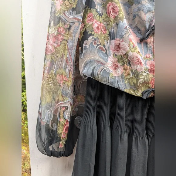 Vintage Floral Long Sleeve Chiffon Dress - Picture 9 of 13